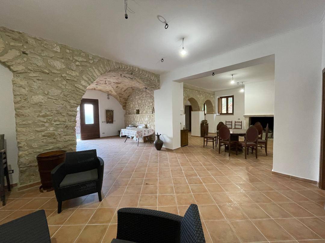 Casa Cielo Terra in vendita a Prata d'Ansidonia, Tussio