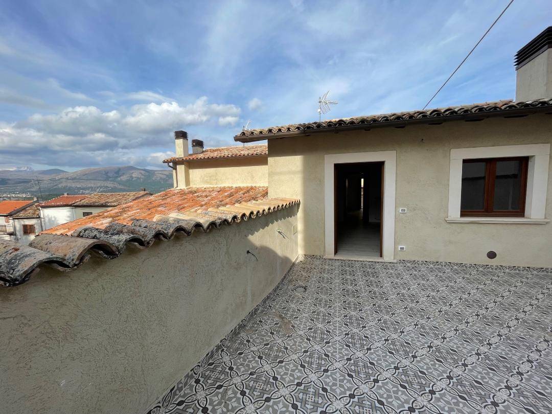 Casa Cielo Terra in vendita a Prata d'Ansidonia, Tussio