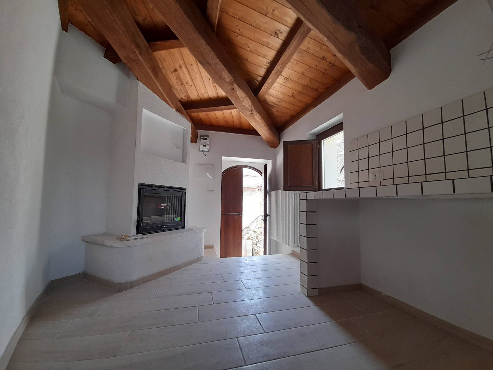 Casa Cielo Terra in vendita a Santo Stefano di Sessanio