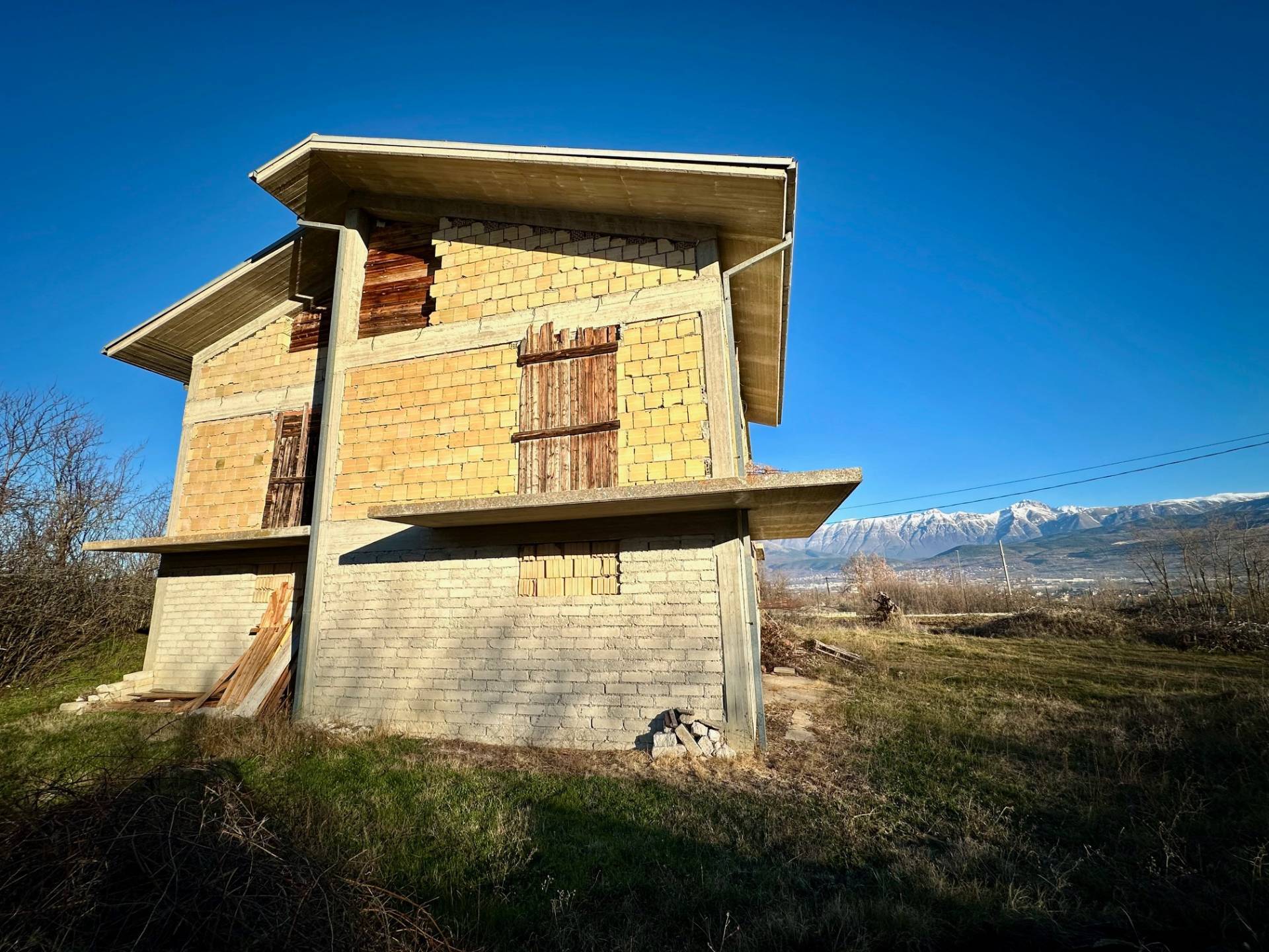 Villa Singola in vendita a Ocre, Cavalletto