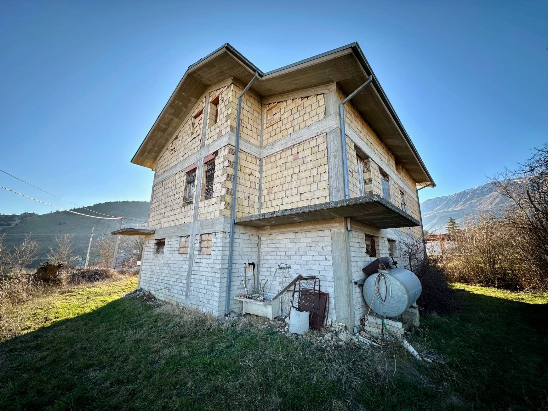 Villa Singola in vendita a Ocre, Cavalletto