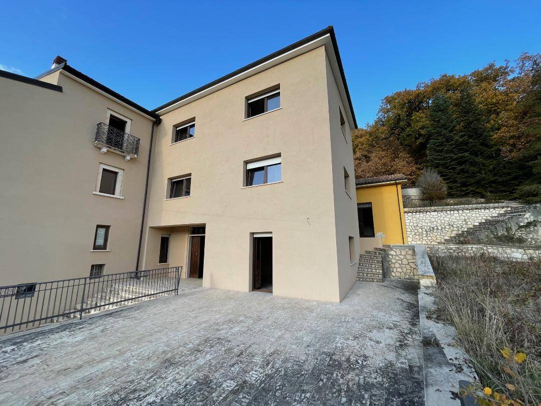 Casa Cielo Terra in vendita a Fagnano Alto, Frascara