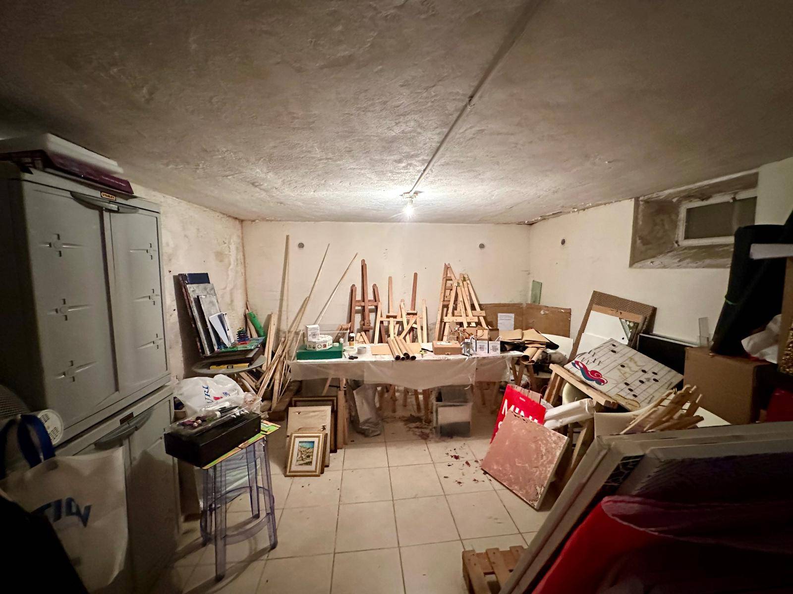 Magazzino in vendita a L'Aquila, Piazza d'Armi