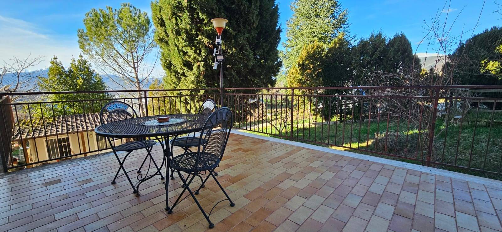 Villa Bifamiliare in vendita a L'Aquila, Poggio di Roio