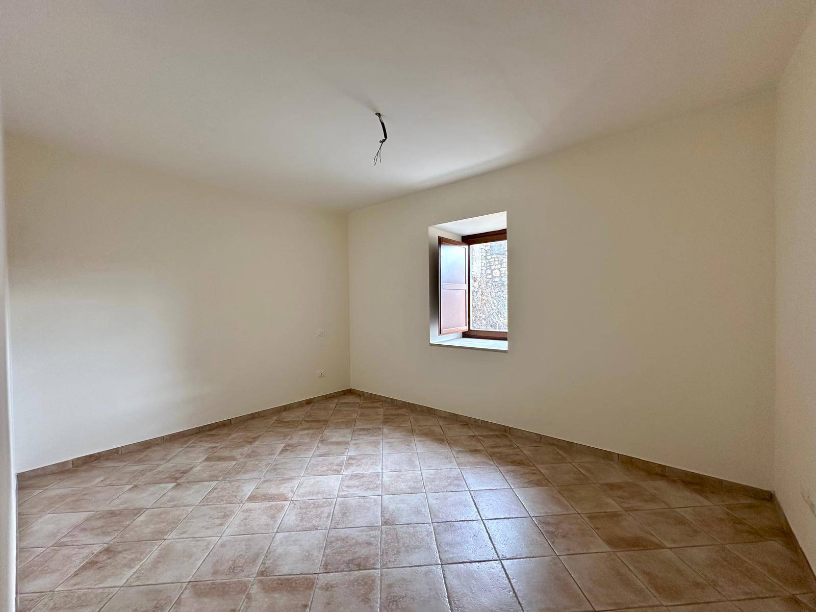 Appartamento in vendita a Prata d'Ansidonia, Prata D'Ansidonia