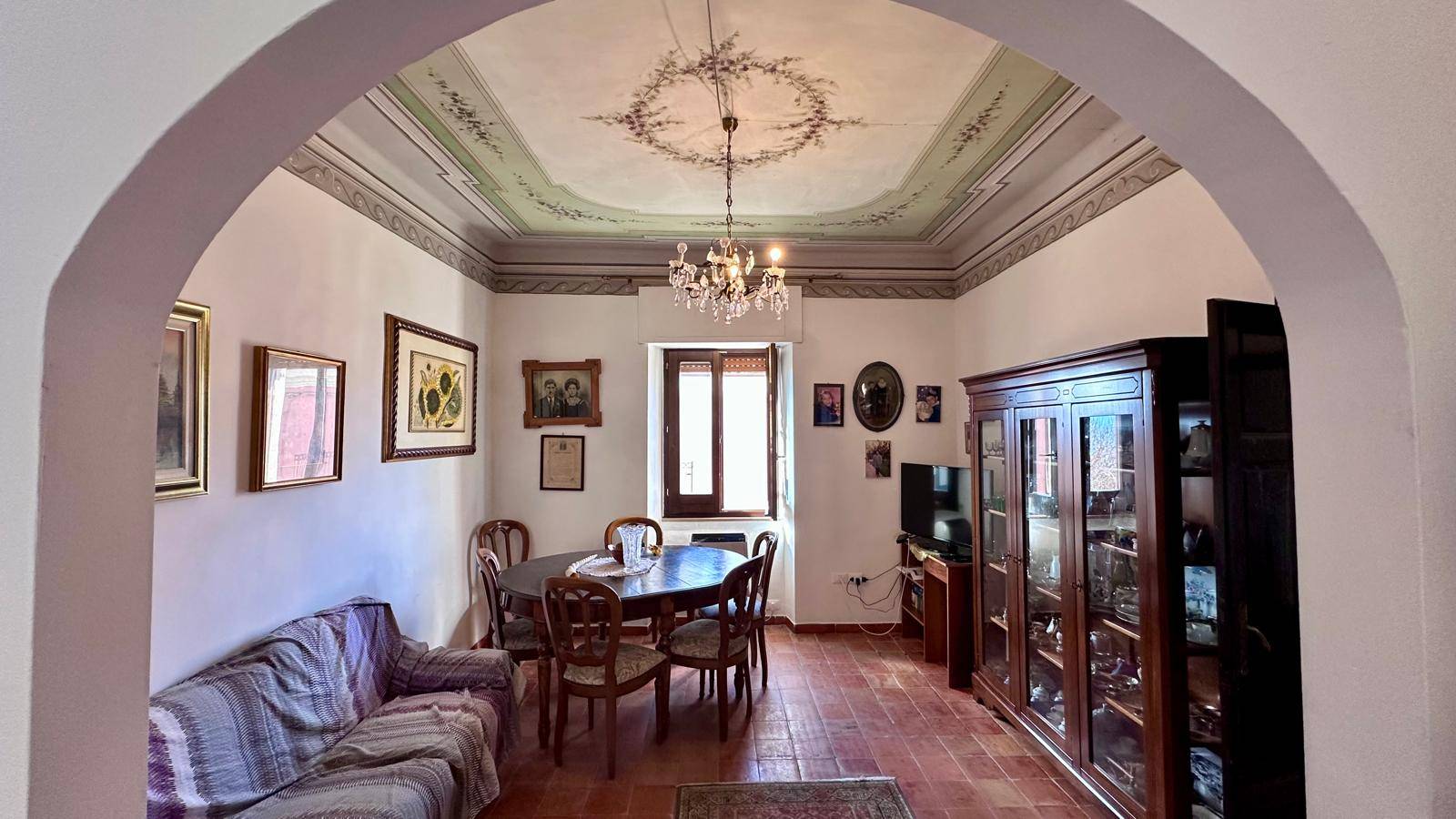 Casa singola in vendita a Villa Santa Lucia degli Abruzzi