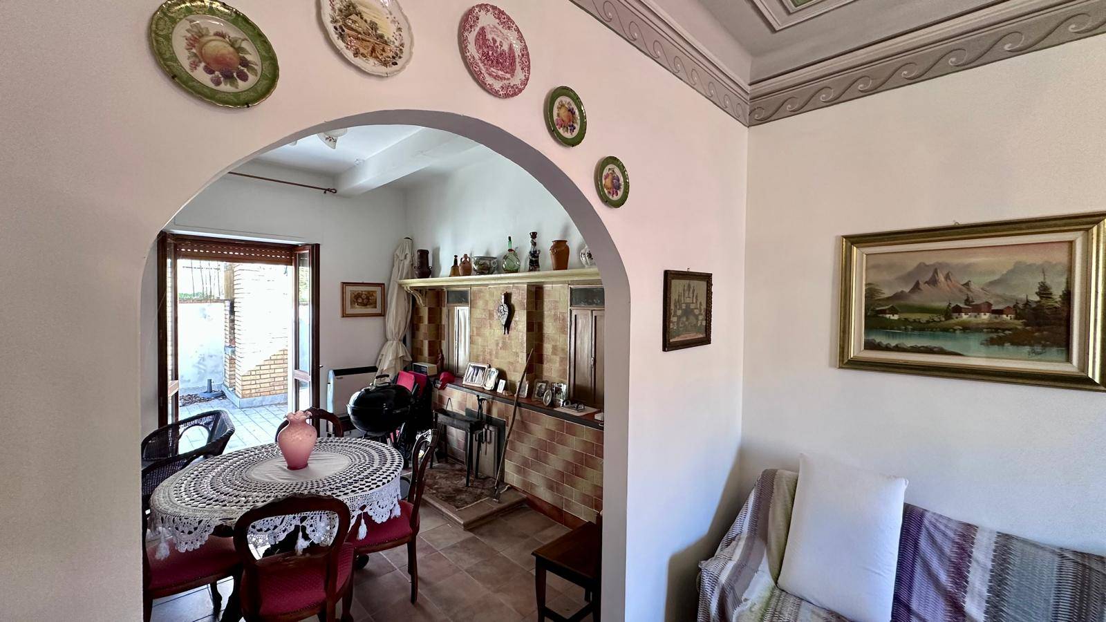 Casa singola in vendita a Villa Santa Lucia degli Abruzzi