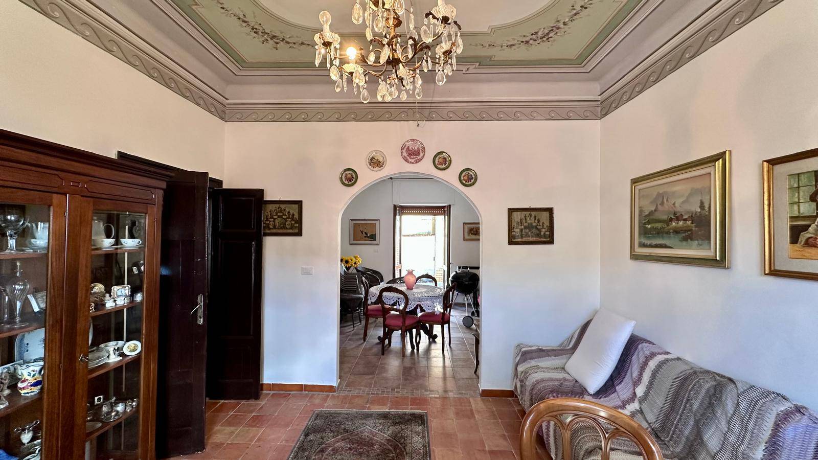 Casa singola in vendita a Villa Santa Lucia degli Abruzzi