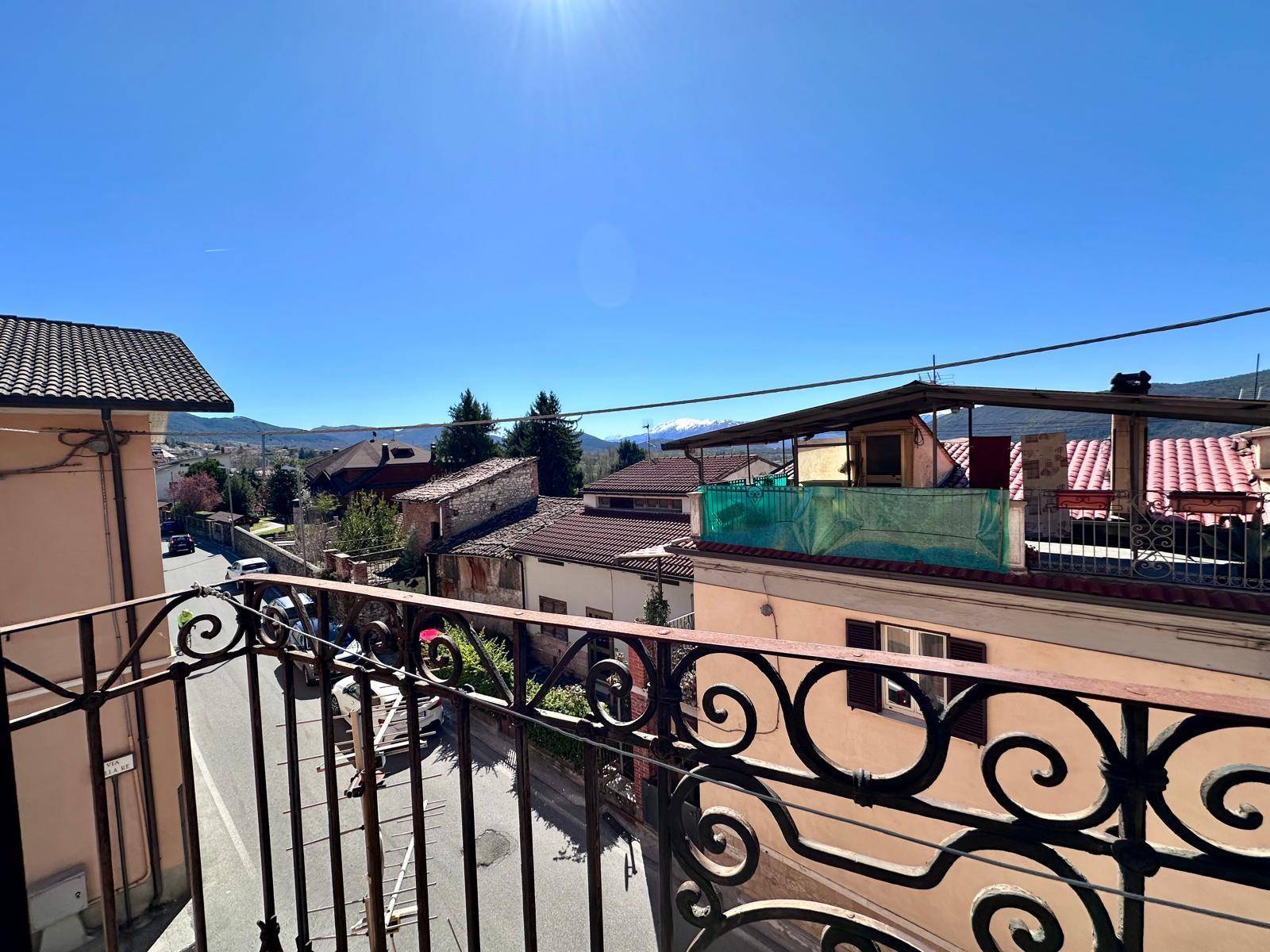 Casa Cielo Terra in vendita a Pizzoli