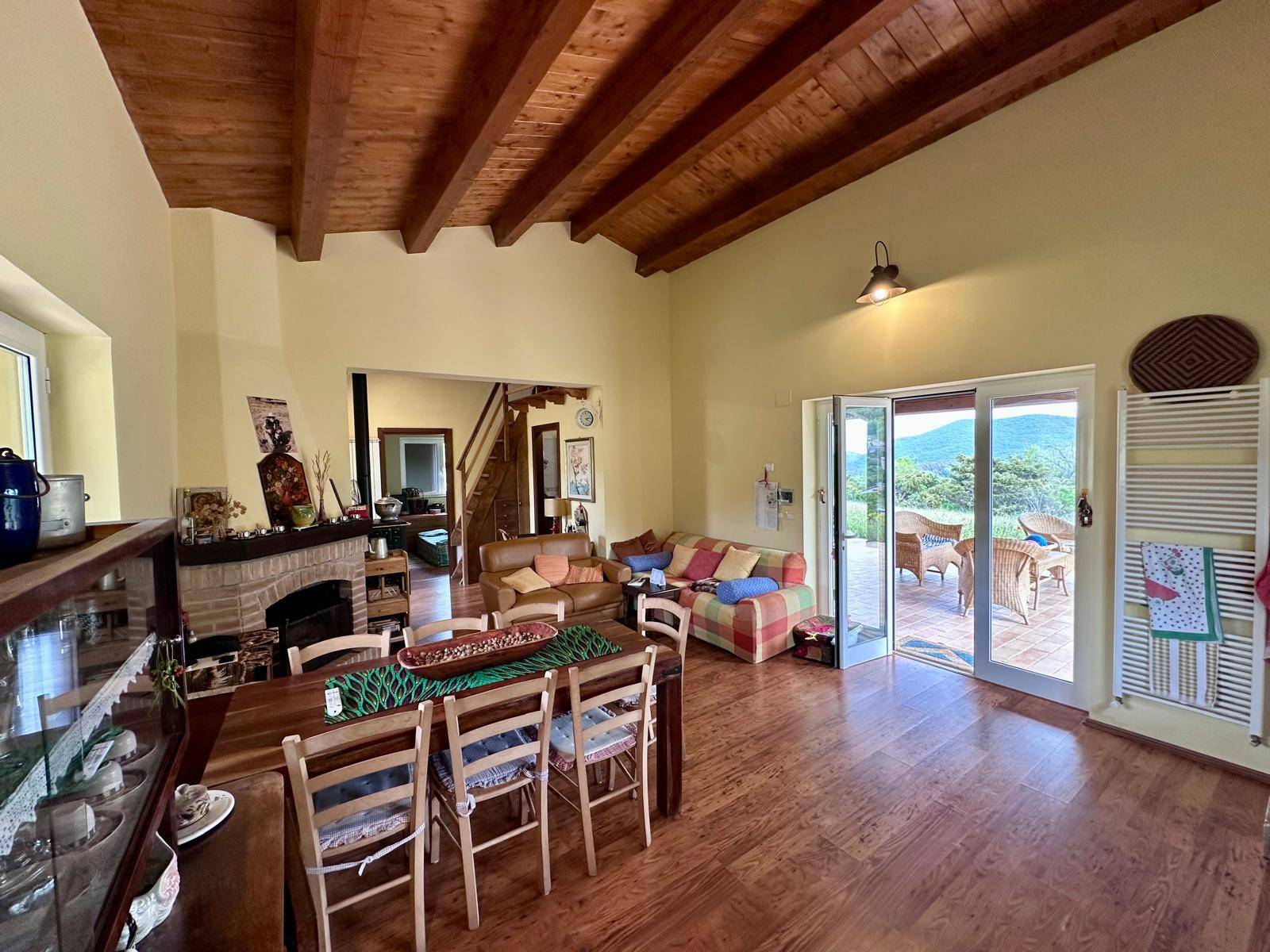 Casa singola in vendita a Carapelle Calvisio