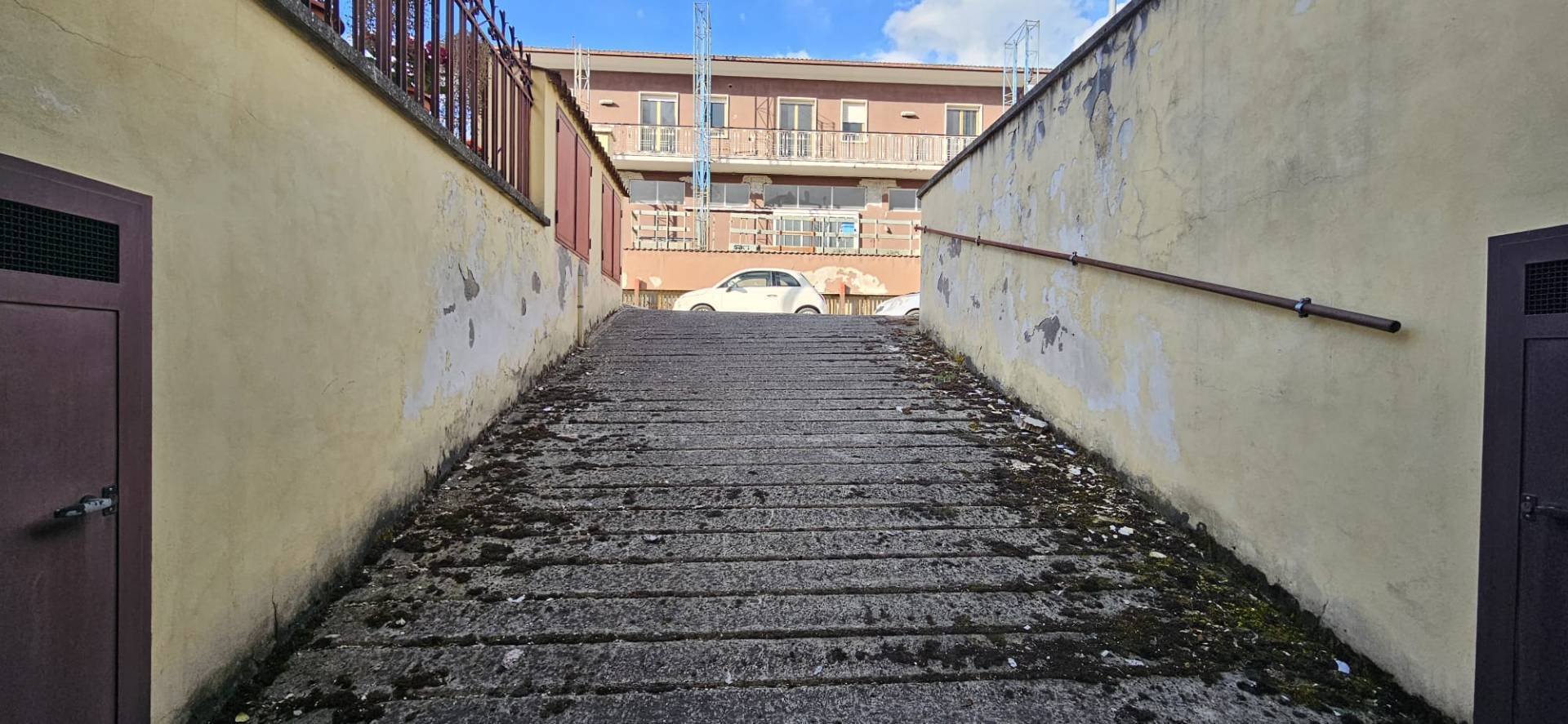 Magazzino in vendita a L'Aquila, Piazza d'Armi