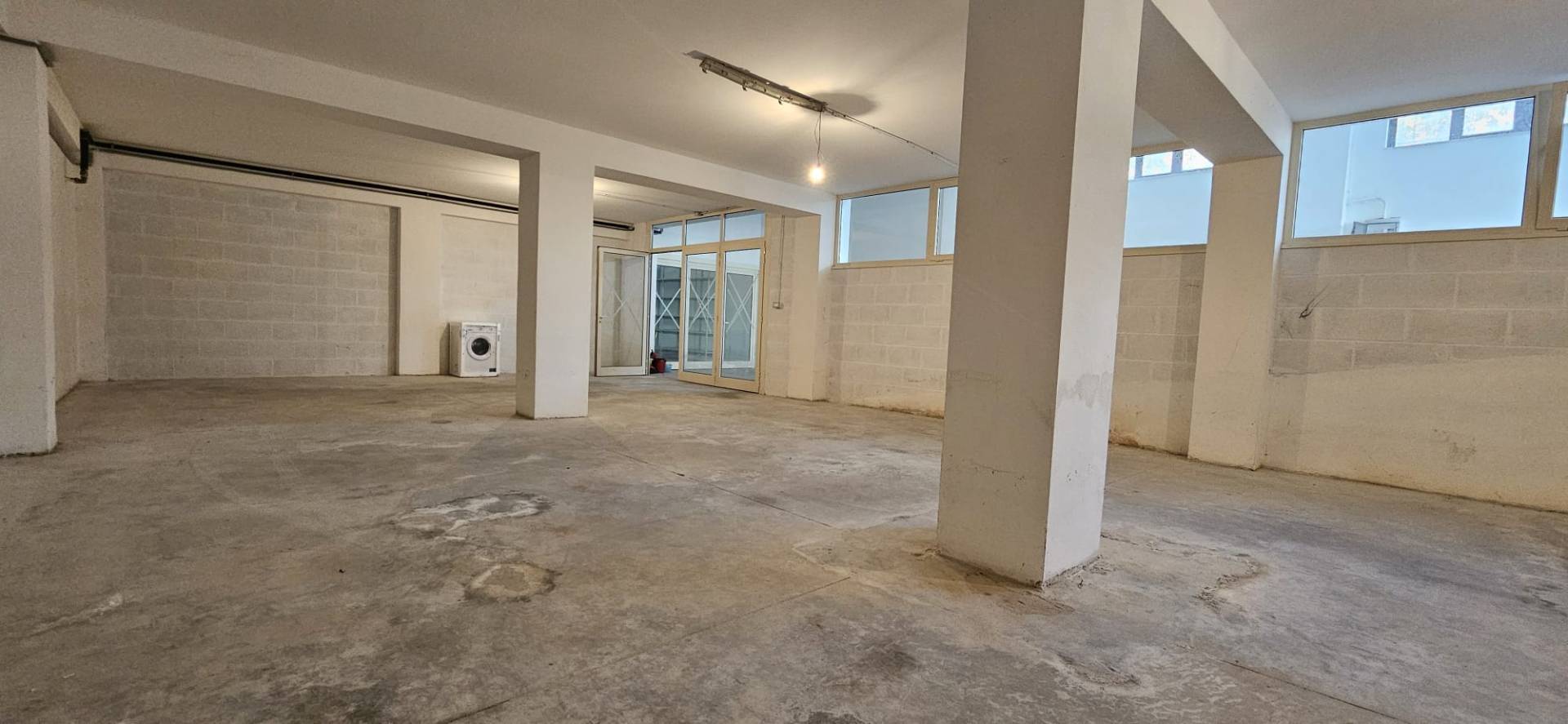 Magazzino in vendita a L'Aquila, Piazza d'Armi