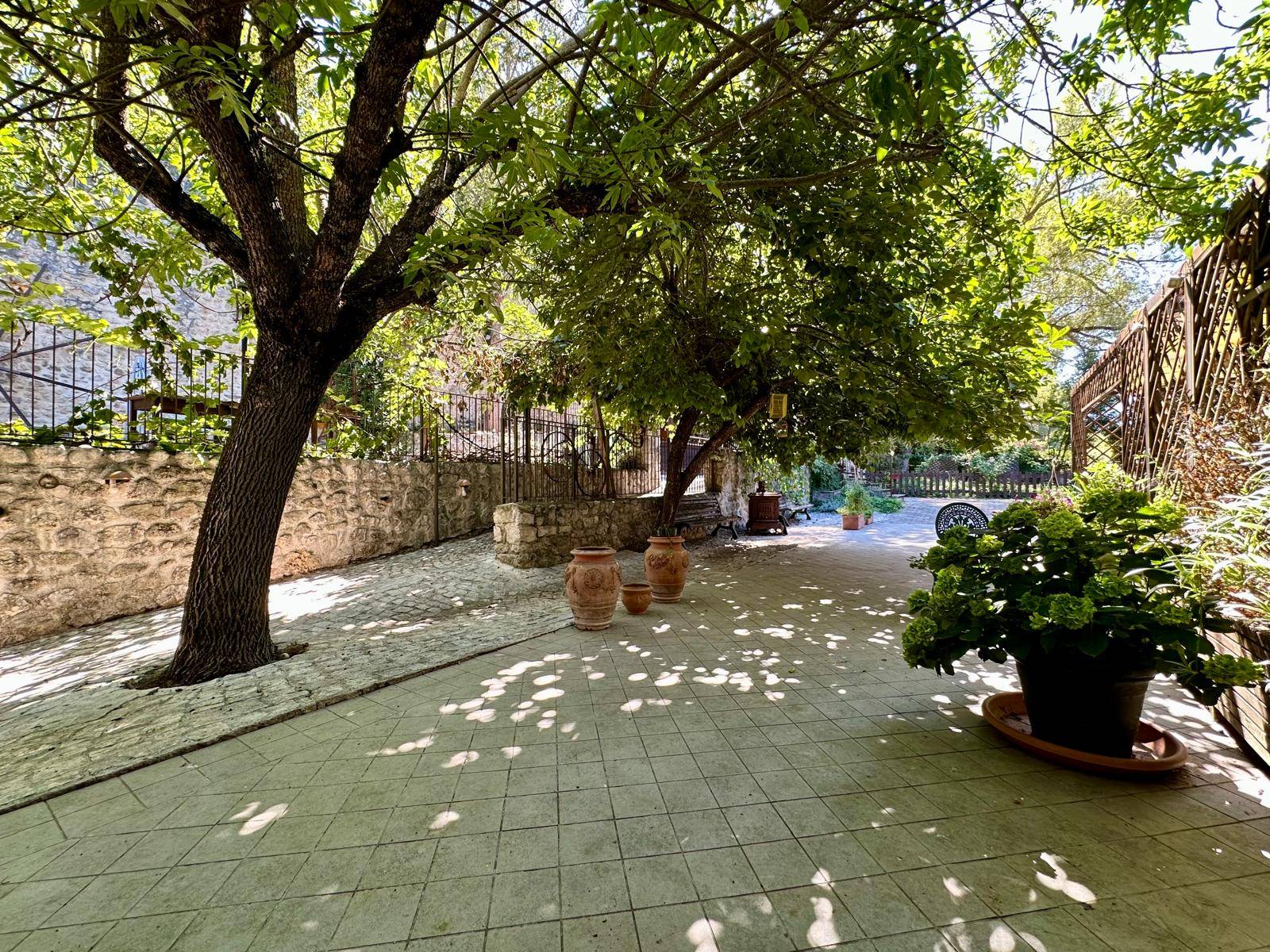 Casa singola in vendita a L'Aquila, Zona Della Rivera