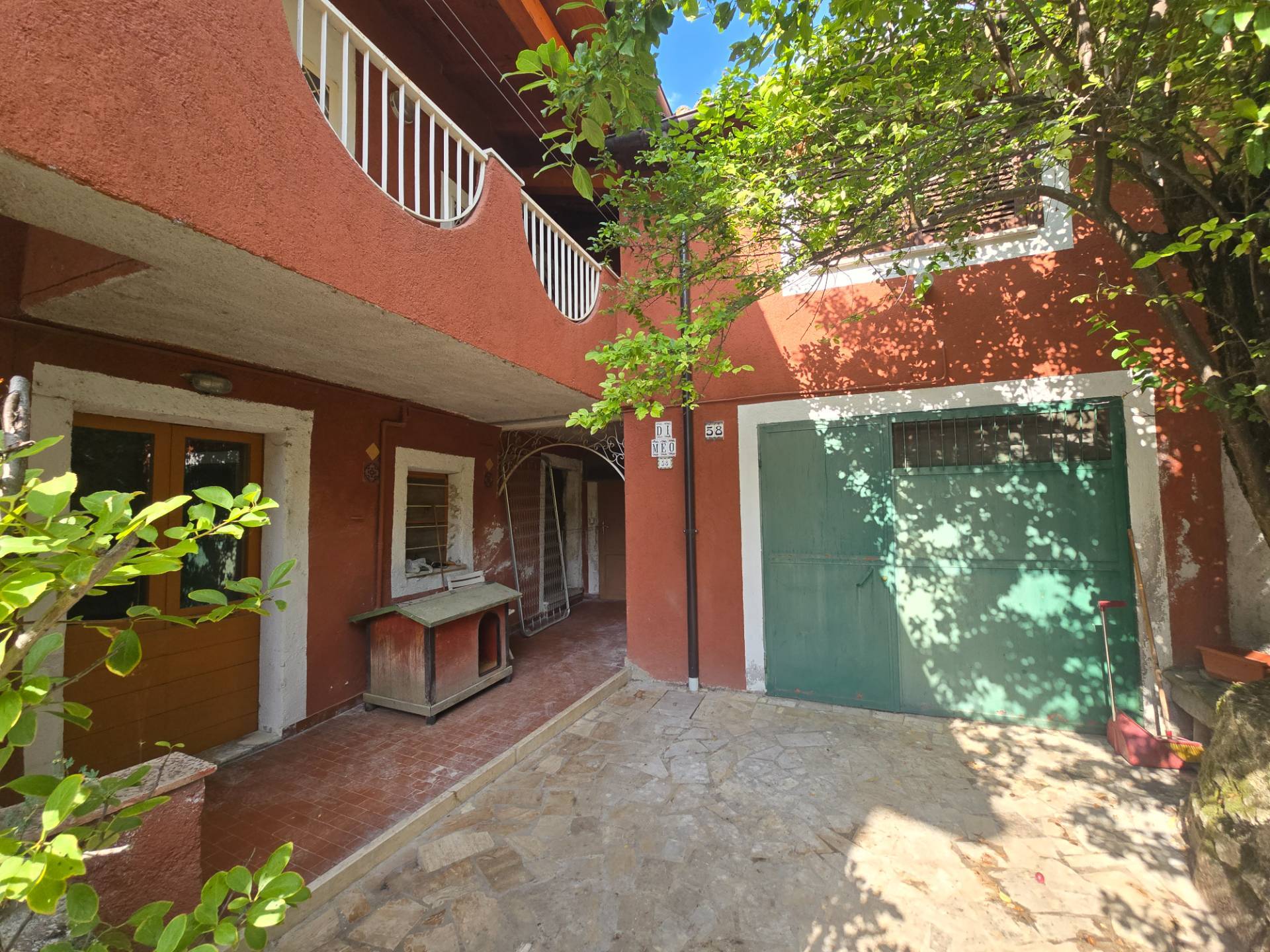 Casa Cielo Terra in vendita a Pizzoli, Pizzoli
