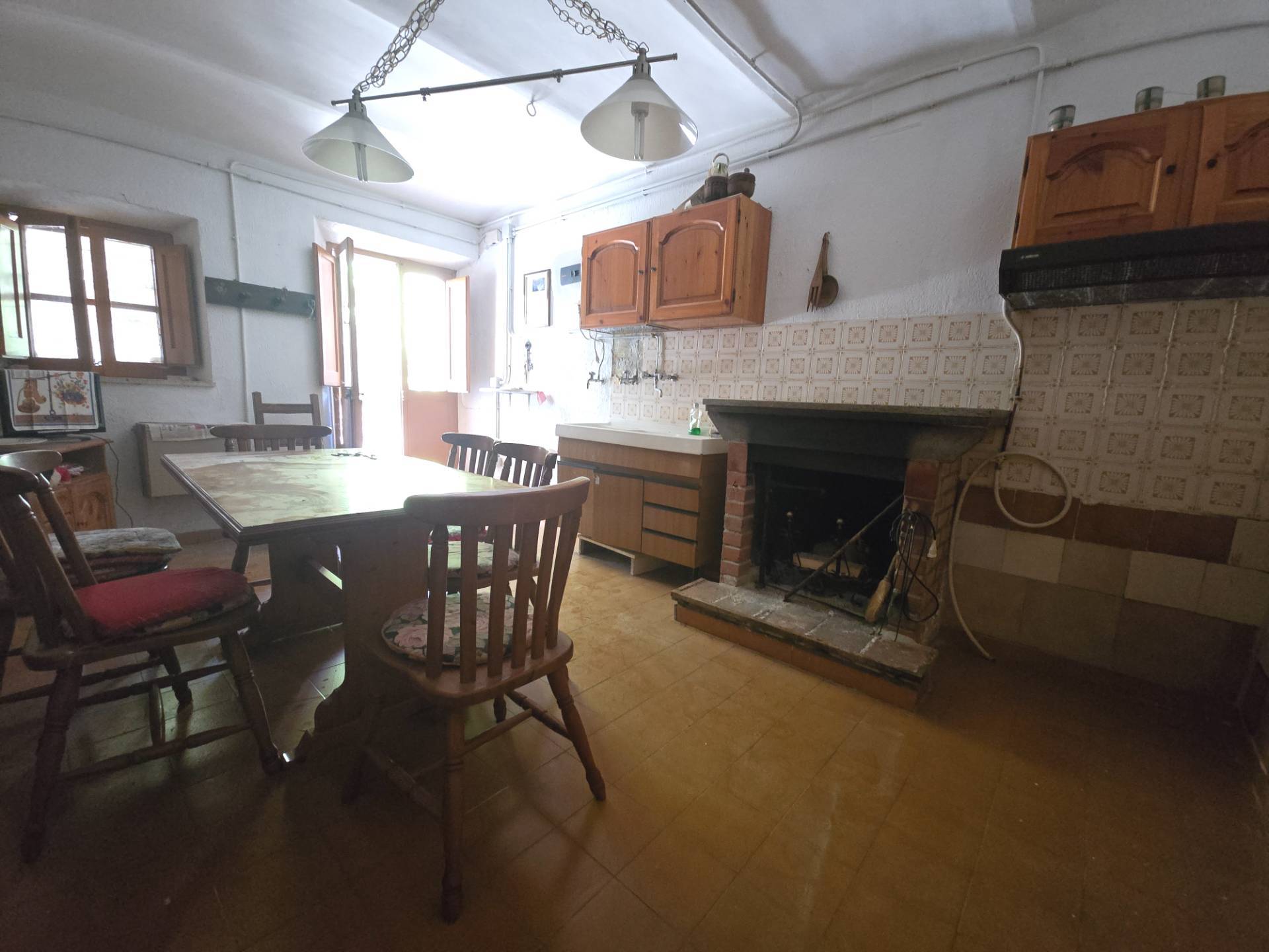 Casa Cielo Terra in vendita a Pizzoli, Pizzoli
