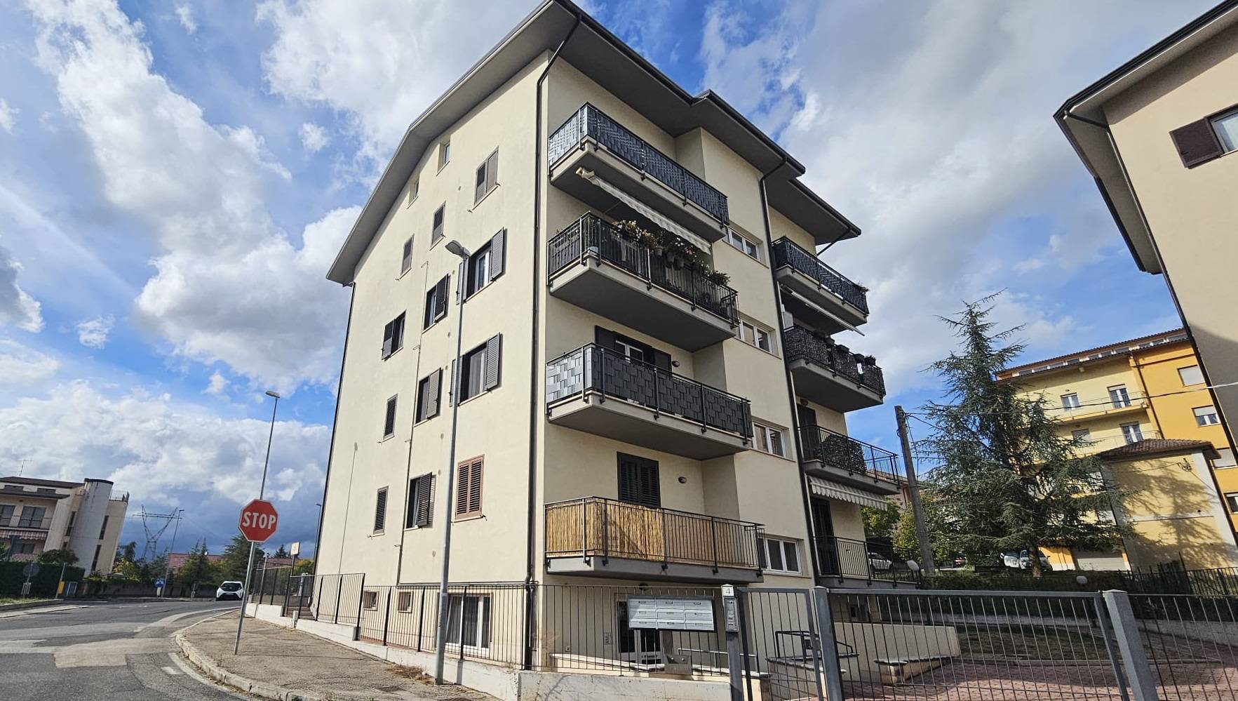 Appartamento in vendita a L'Aquila, San Francesco