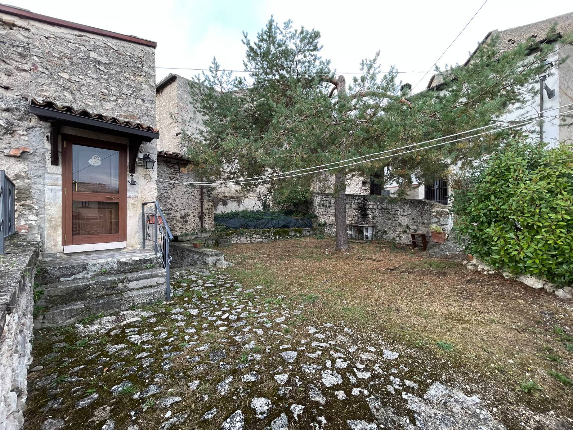 Casa Cielo Terra in vendita a L'Aquila