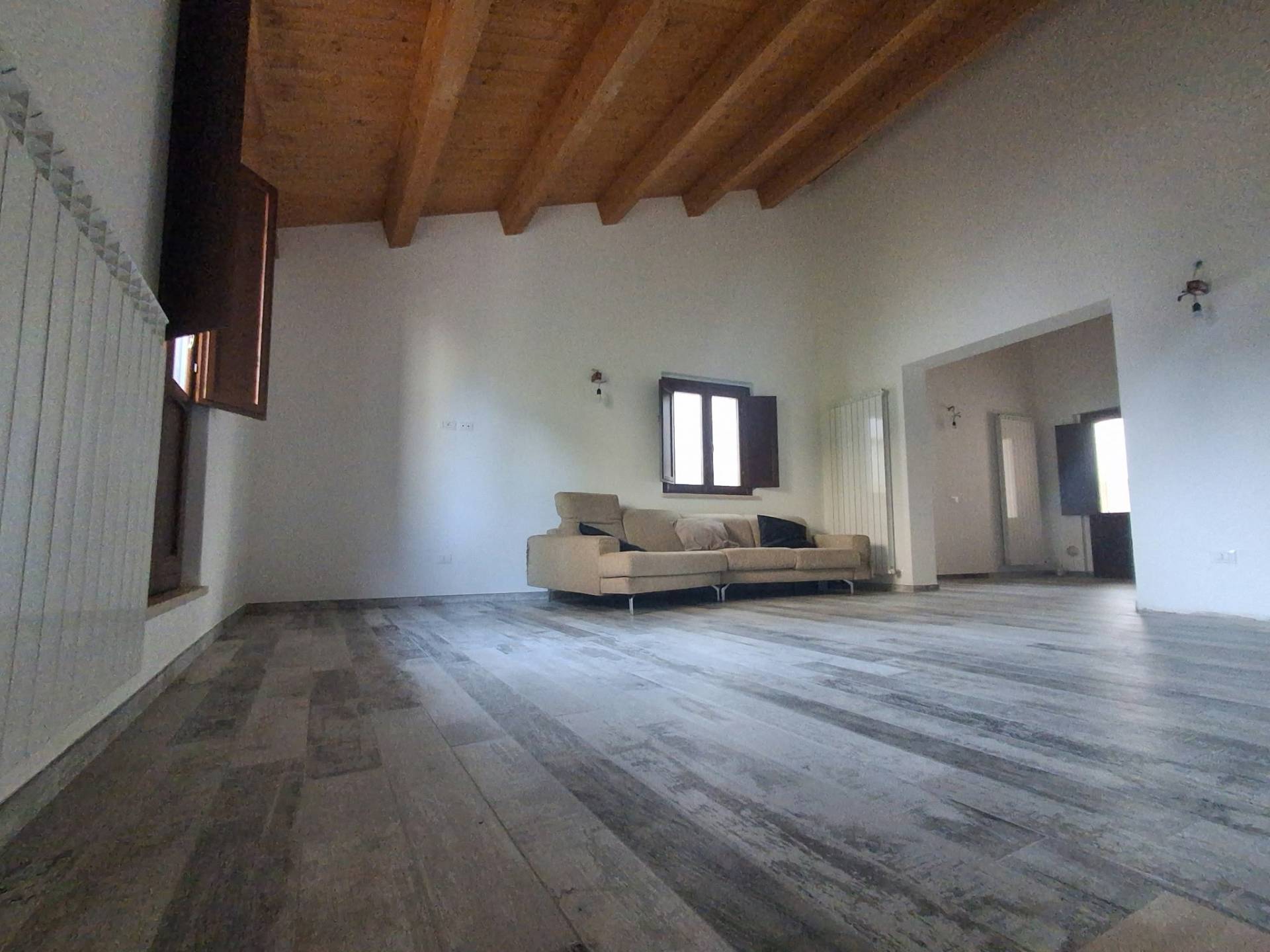 Casa Cielo Terra in vendita a L'Aquila, San Demetrio ne' Vestini