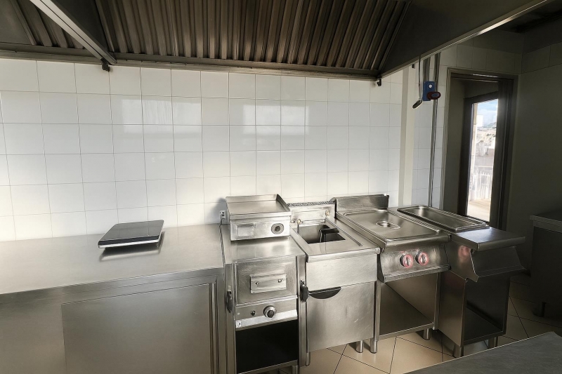 Locale commerciale classe A4 a Verona