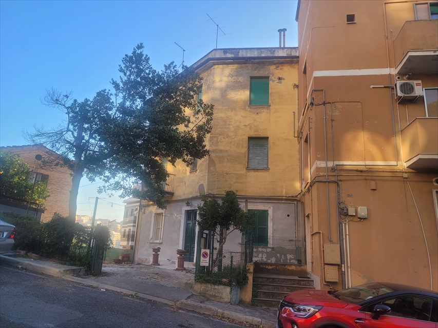 Quadrilocale in vendita in via arenazze 59, Chieti