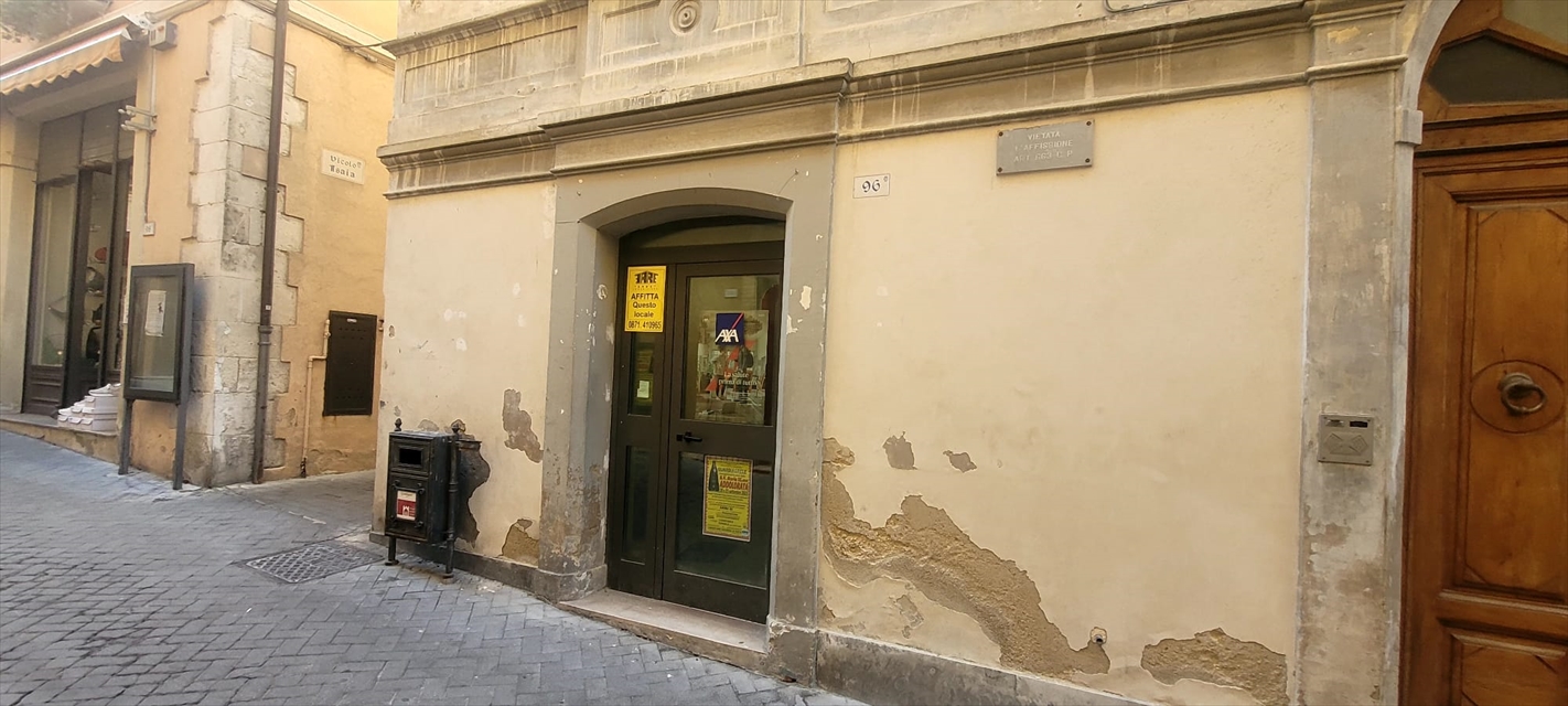 Locale commerciale in vendita in via roma 96, Guardiagrele