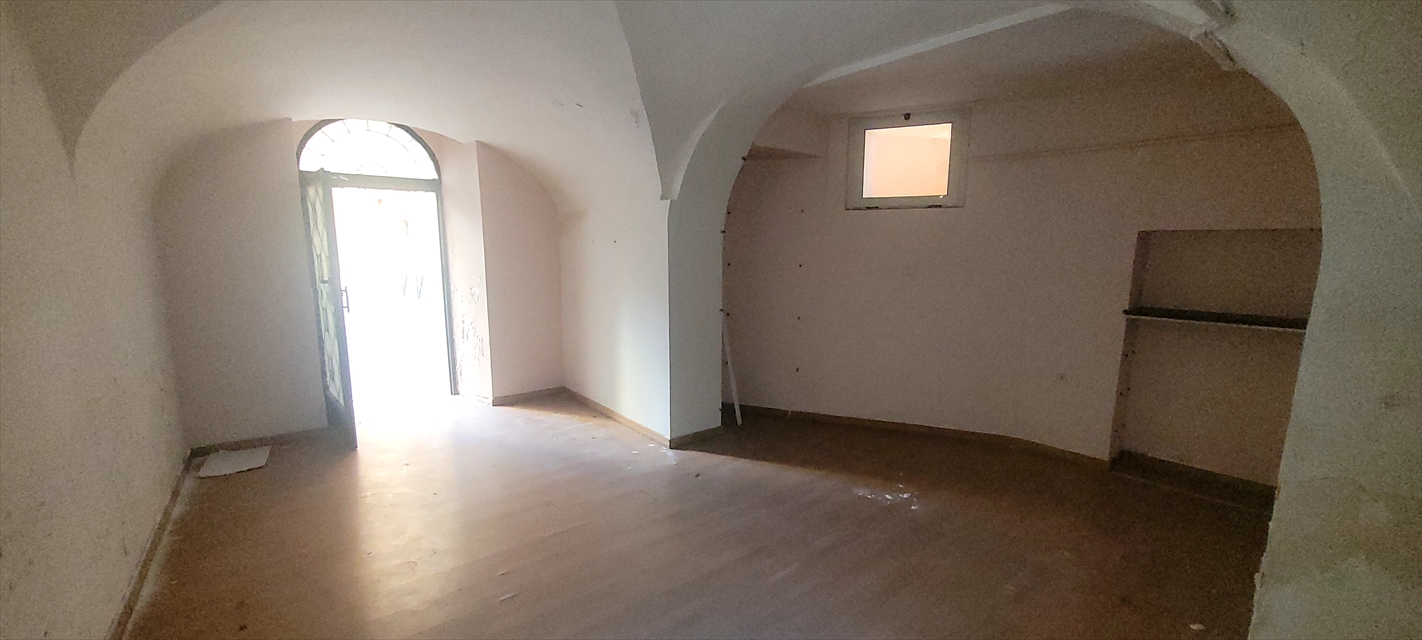 Locale commerciale in vendita in via francesco viaggi, Chieti