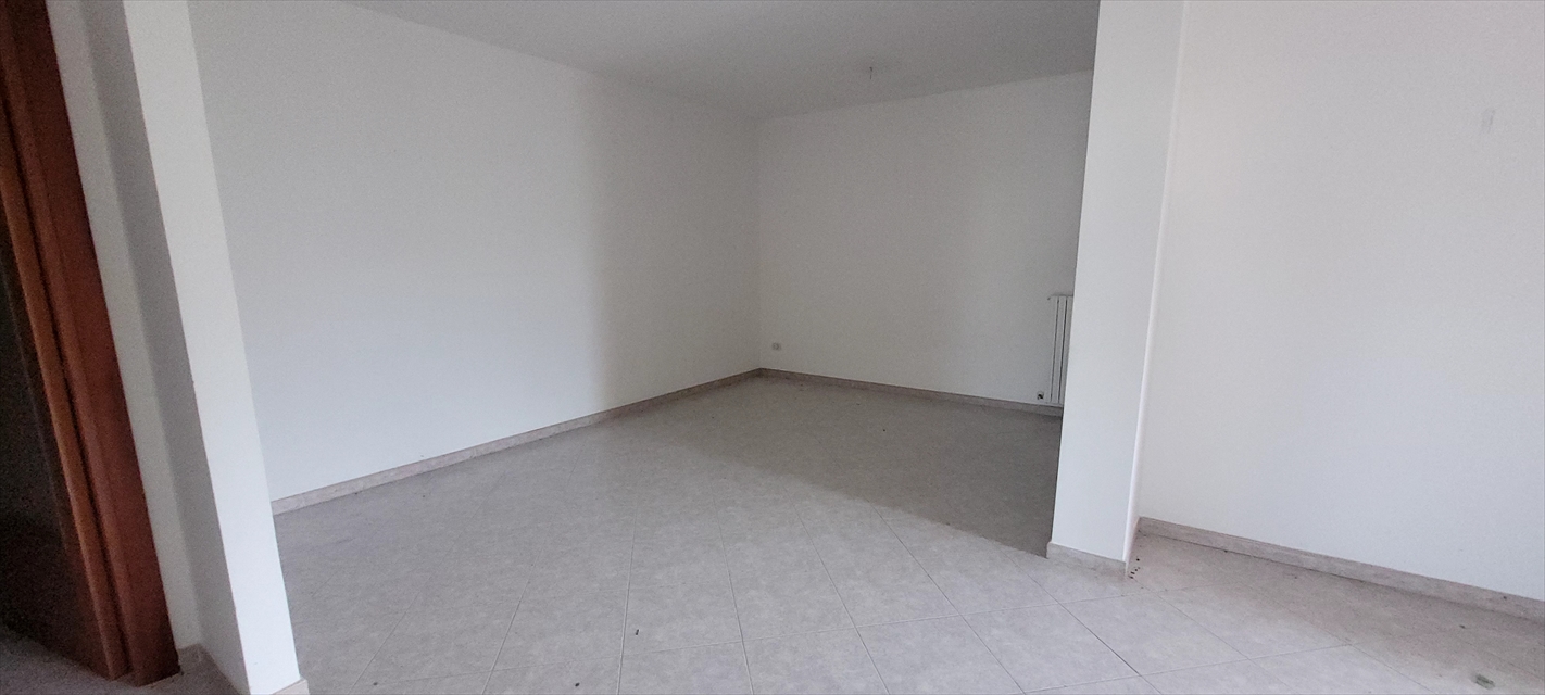 Appartamento con box doppio in via bucicci, Ortona