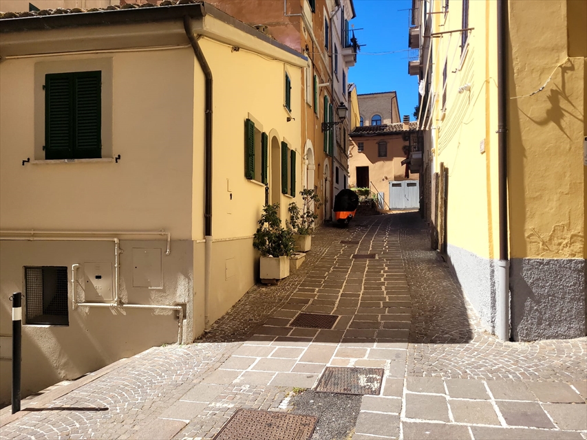 Casa indipendente ristrutturata in carlo de tocco, Chieti