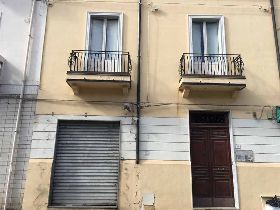 Stabile/Palazzo in affitto in via de nava, Reggio Calabria
