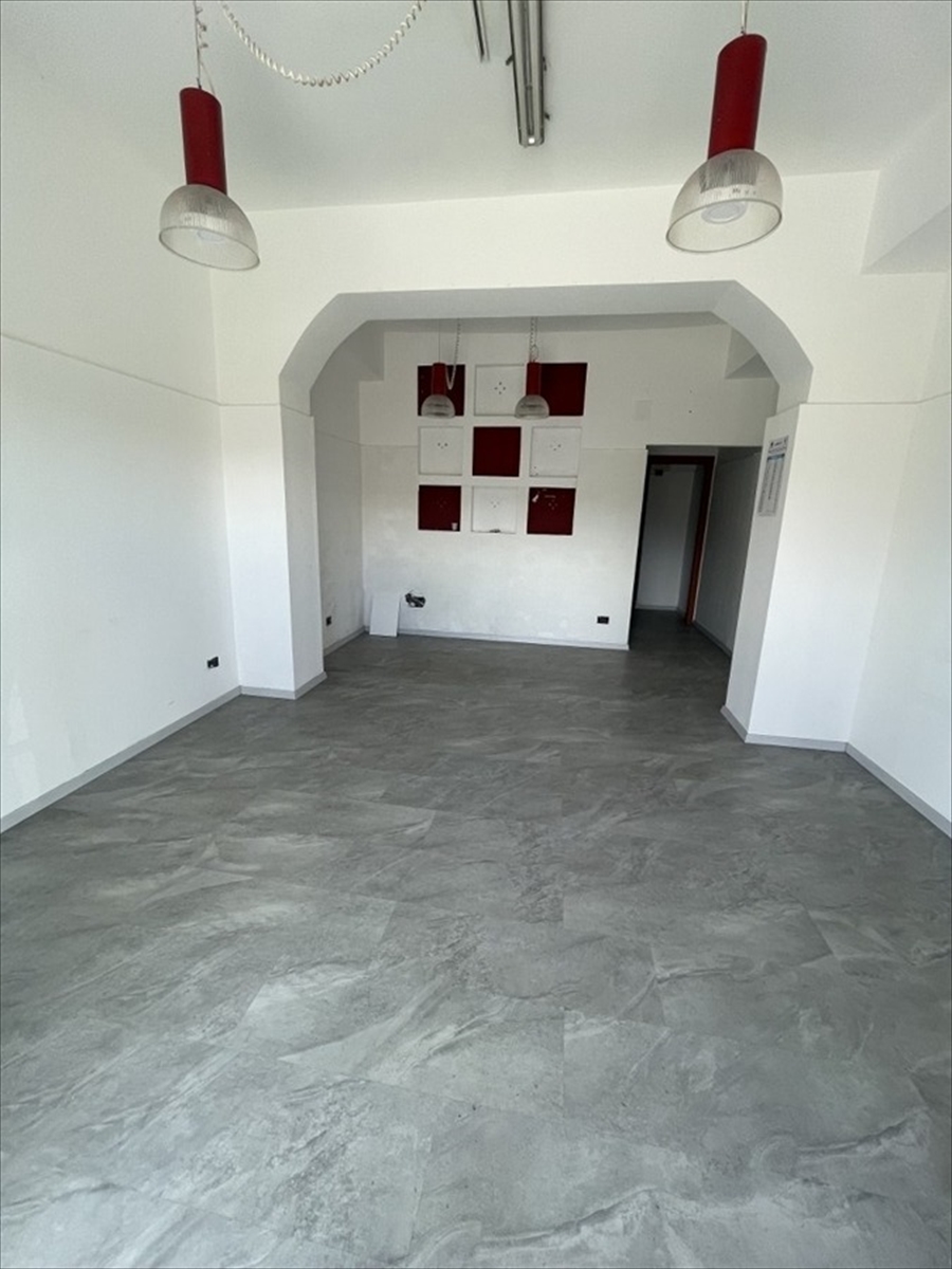Negozio in affitto in via pasquale andiloro, Reggio Calabria
