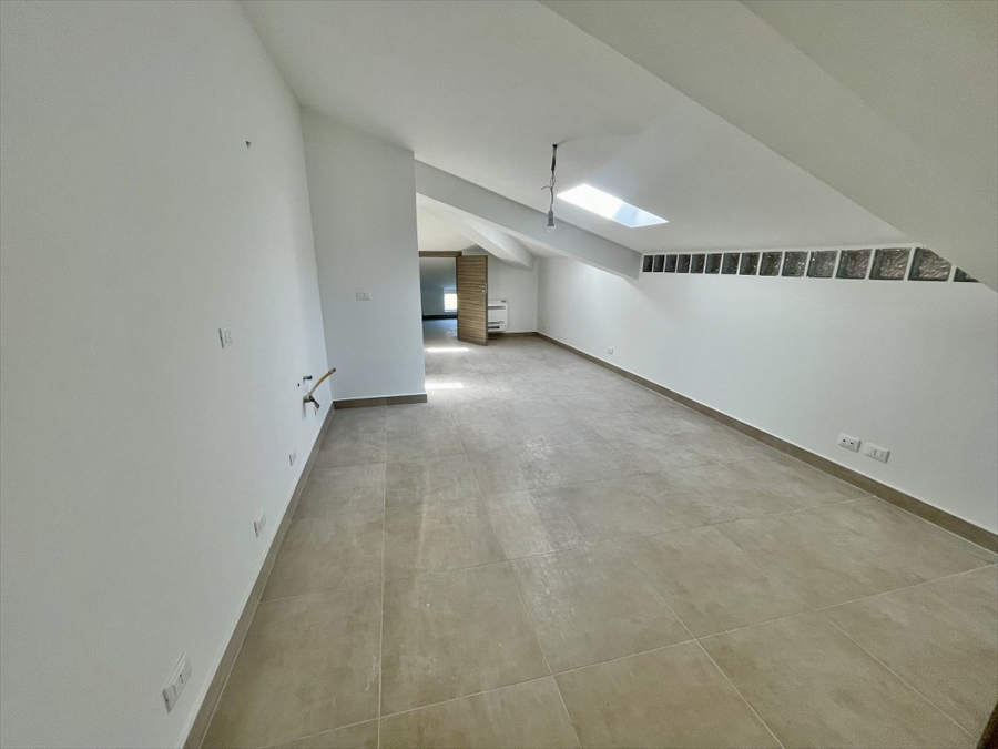 Mansarda nuova in via santanna ii tronco contrada falcone 4/e, Reggio Calabria