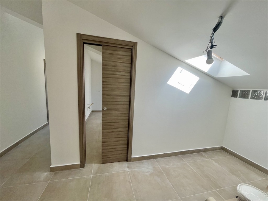 Mansarda nuova in via santanna ii tronco contrada falcone 4/e, Reggio Calabria