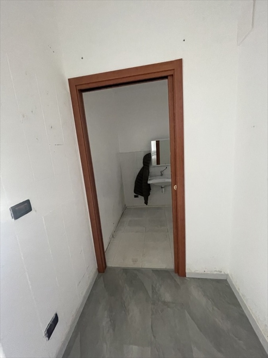 Negozio in affitto in via pasquale andiloro, Reggio Calabria