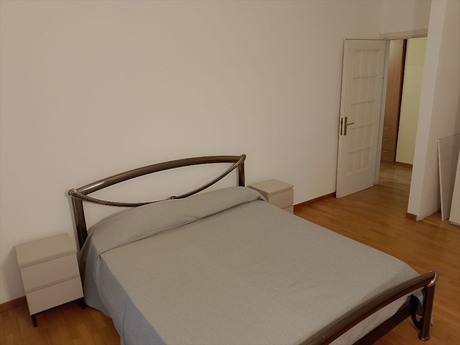 Quadrilocale ristrutturato in via san marco, Reggio Calabria