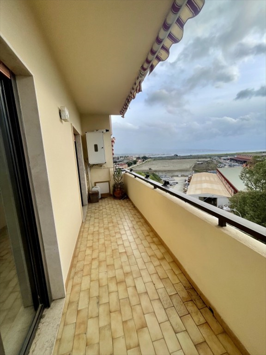 Quadrilocale vista mare in via padova, Reggio Calabria
