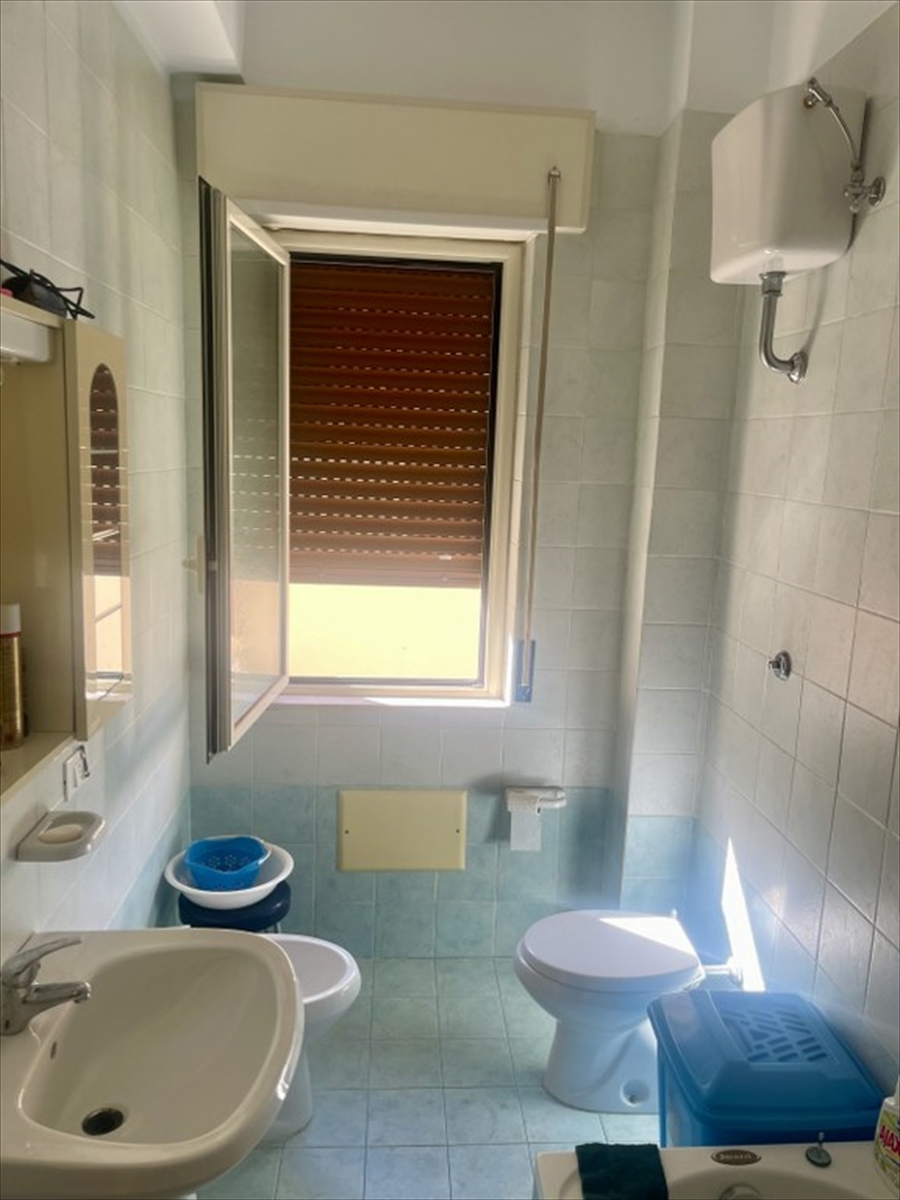 Quadrilocale ristrutturato in via mantova, Reggio Calabria