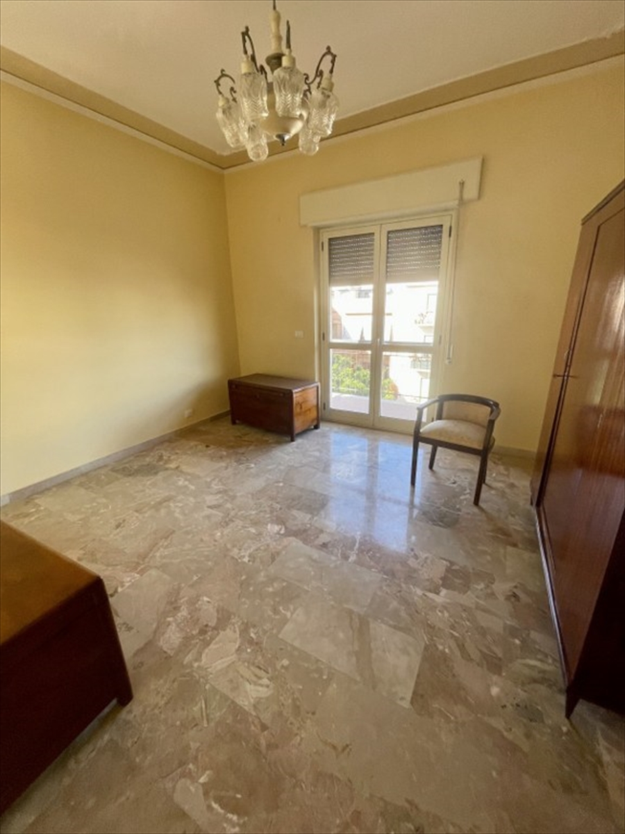 Quadrilocale ristrutturato in via mantova, Reggio Calabria