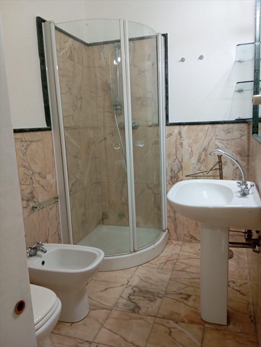 Quadrilocale in affitto in via emilio cuzzocrea, Reggio Calabria