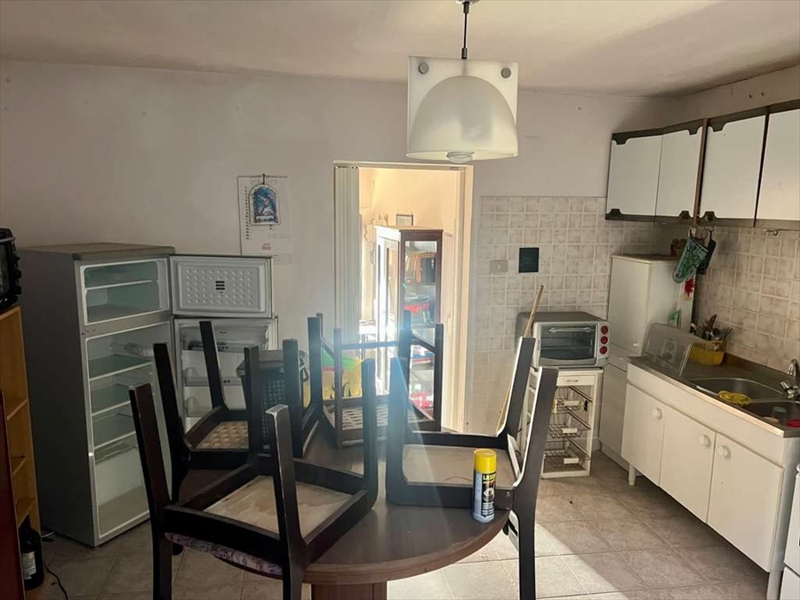 Casa indipendente da ristrutturare in via casalotto, Reggio Calabria