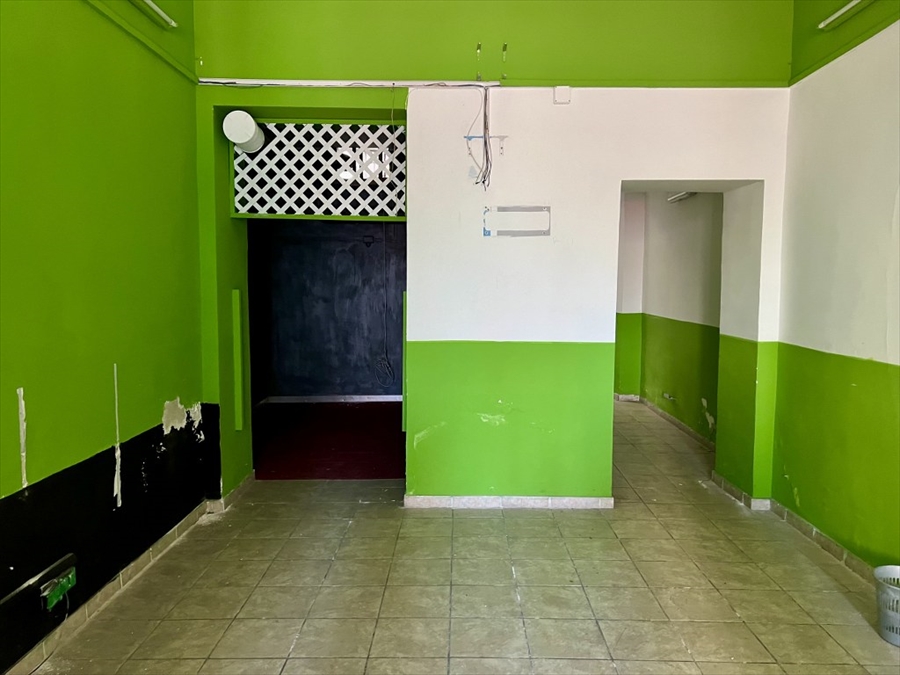 Negozio in vendita in via sbarre centrili, Reggio Calabria