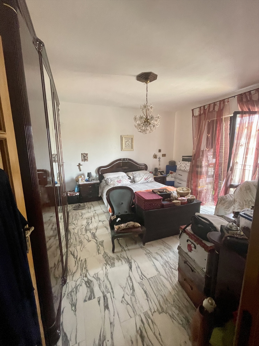 Quadrilocale da ristrutturare in via soccorso, Reggio Calabria