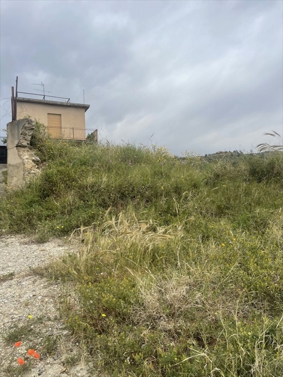 Casa indipendente con giardino in via spirito santo, Reggio Calabria