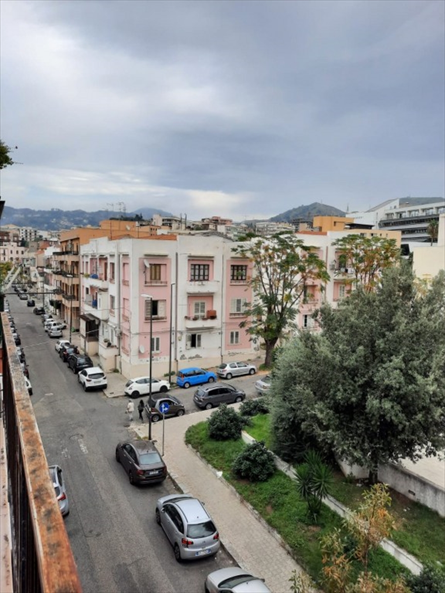 Quadrilocale in vendita in via antonio lupoi, Reggio Calabria