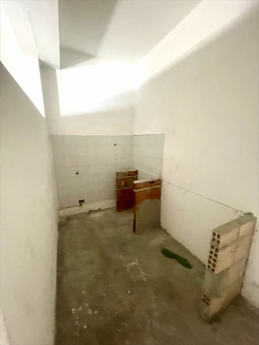 Box/Garage 25mq in vendita in via pasquale andiloro, Reggio Calabria