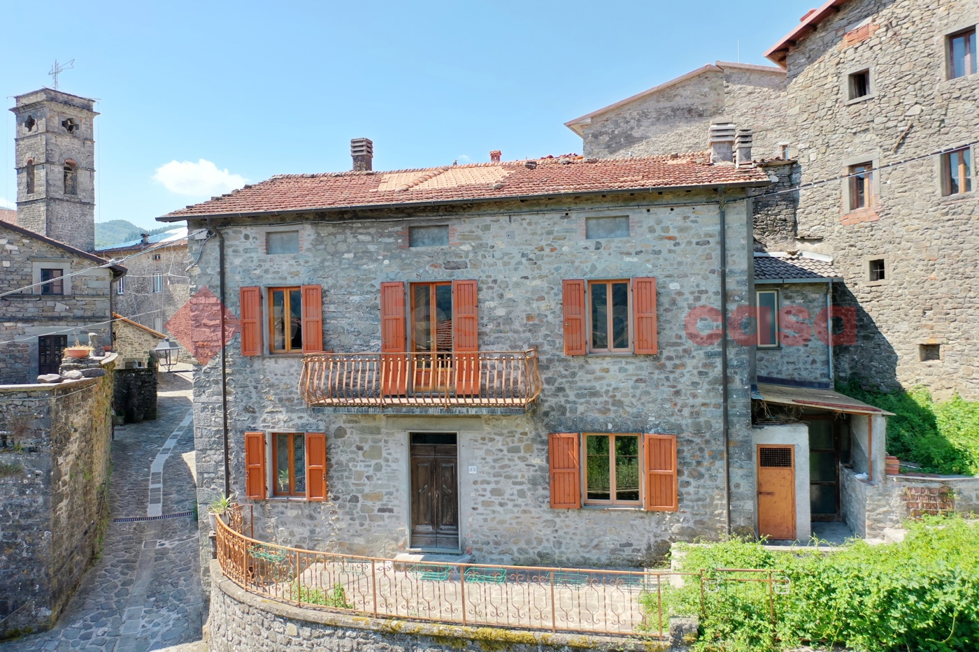 Rustico con giardino a Piazza al Serchio