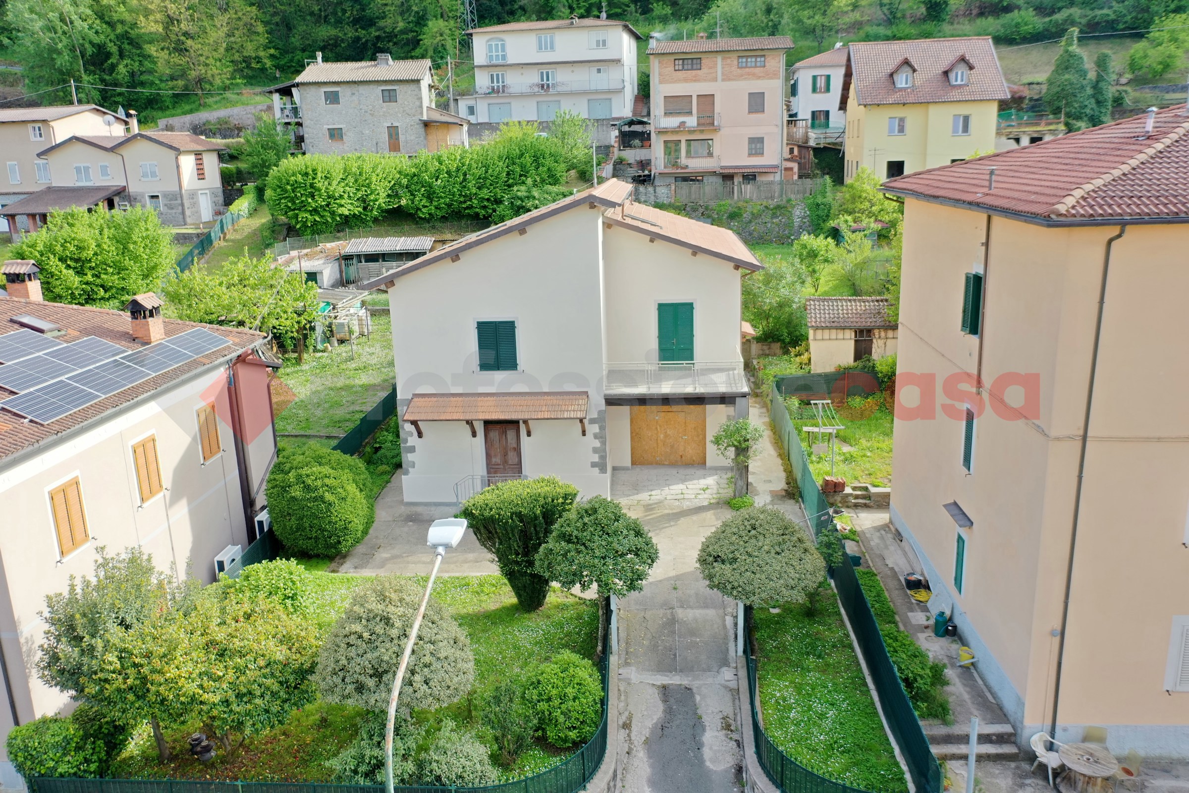 Casa indipendente con giardino a Castelnuovo di Garfagnana