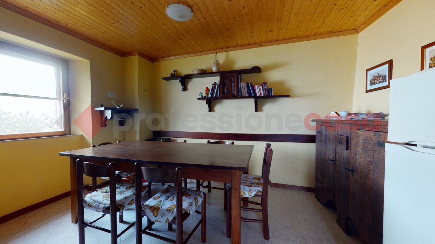 Quadrilocale in vendita a Bagni di Lucca