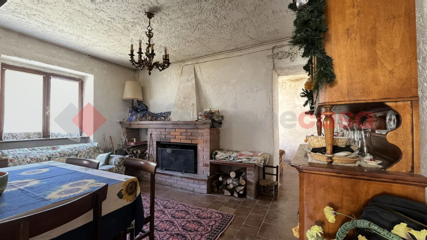 Casa indipendente con giardino a Careggine