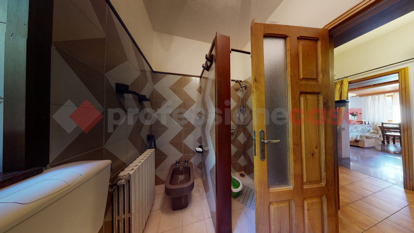 Casa indipendente con giardino a Gallicano