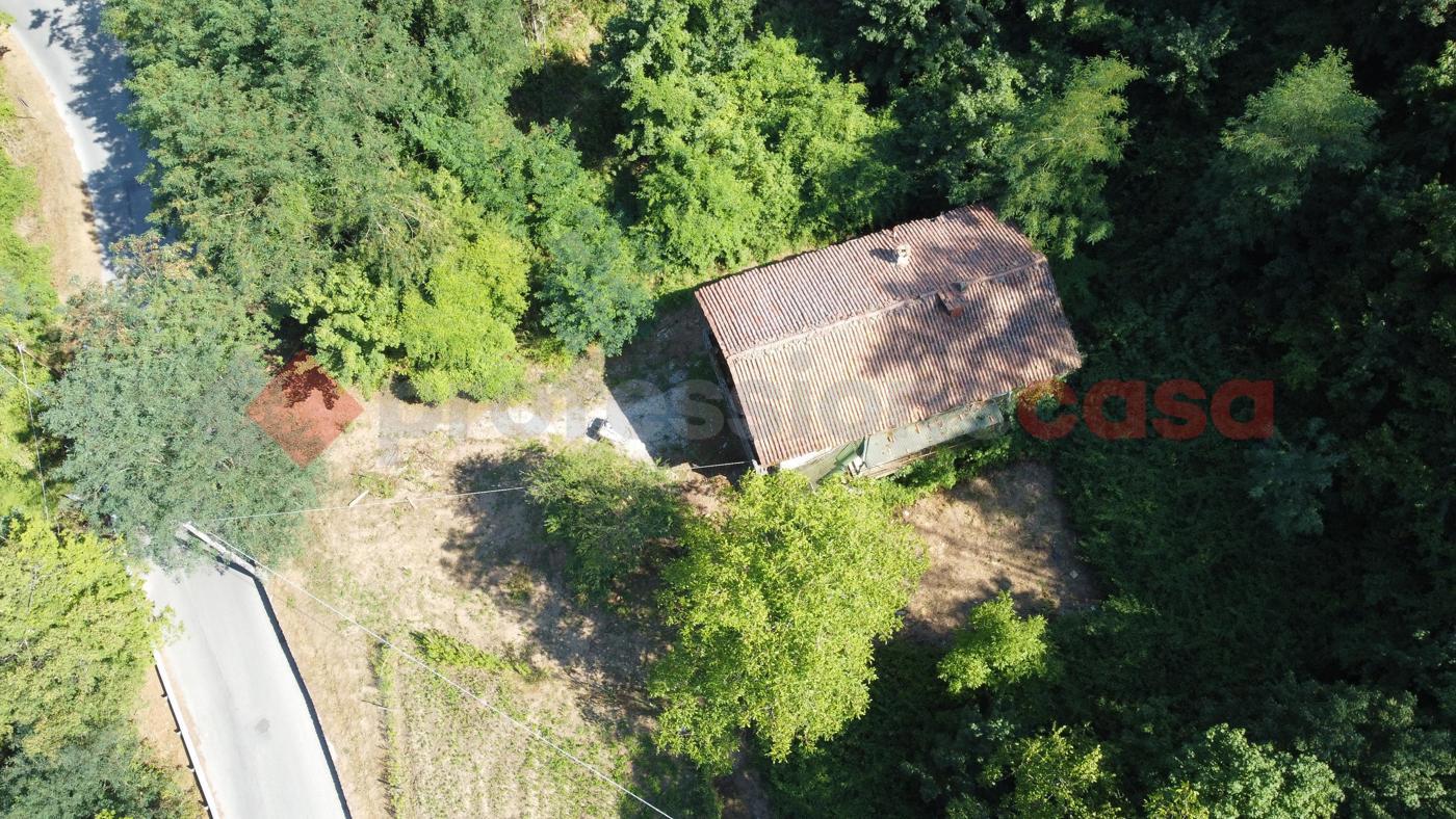 Casa indipendente con giardino a Gallicano